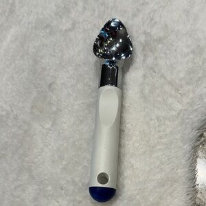 Tupperware heavy duty ice cream scoop